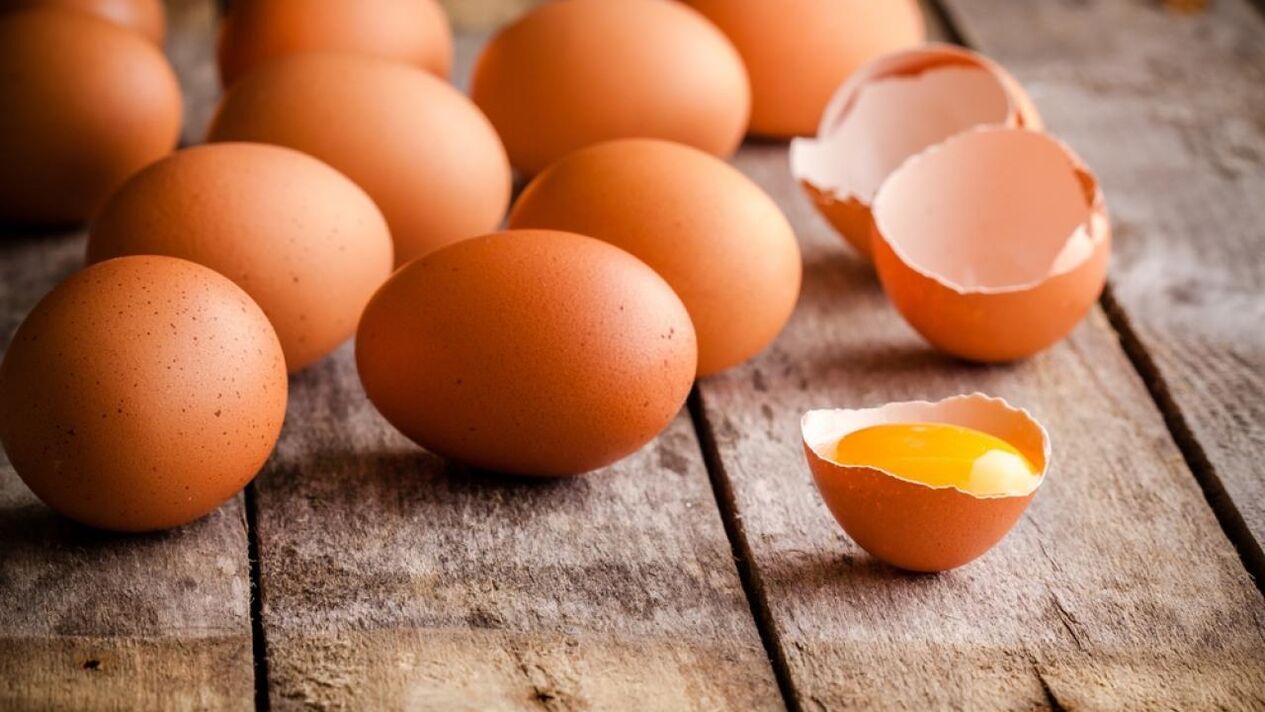 Ovos de galinha para nutrição adequada
